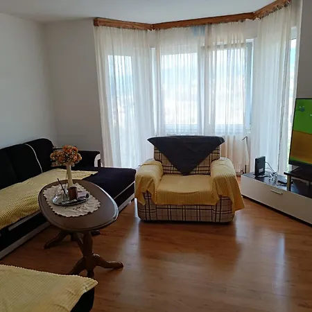 아파트 Lux Centar