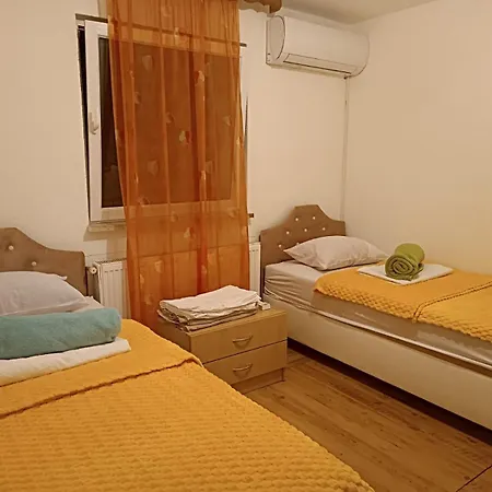 아파트 Lux Centar