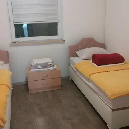 Lux Centar 아파트